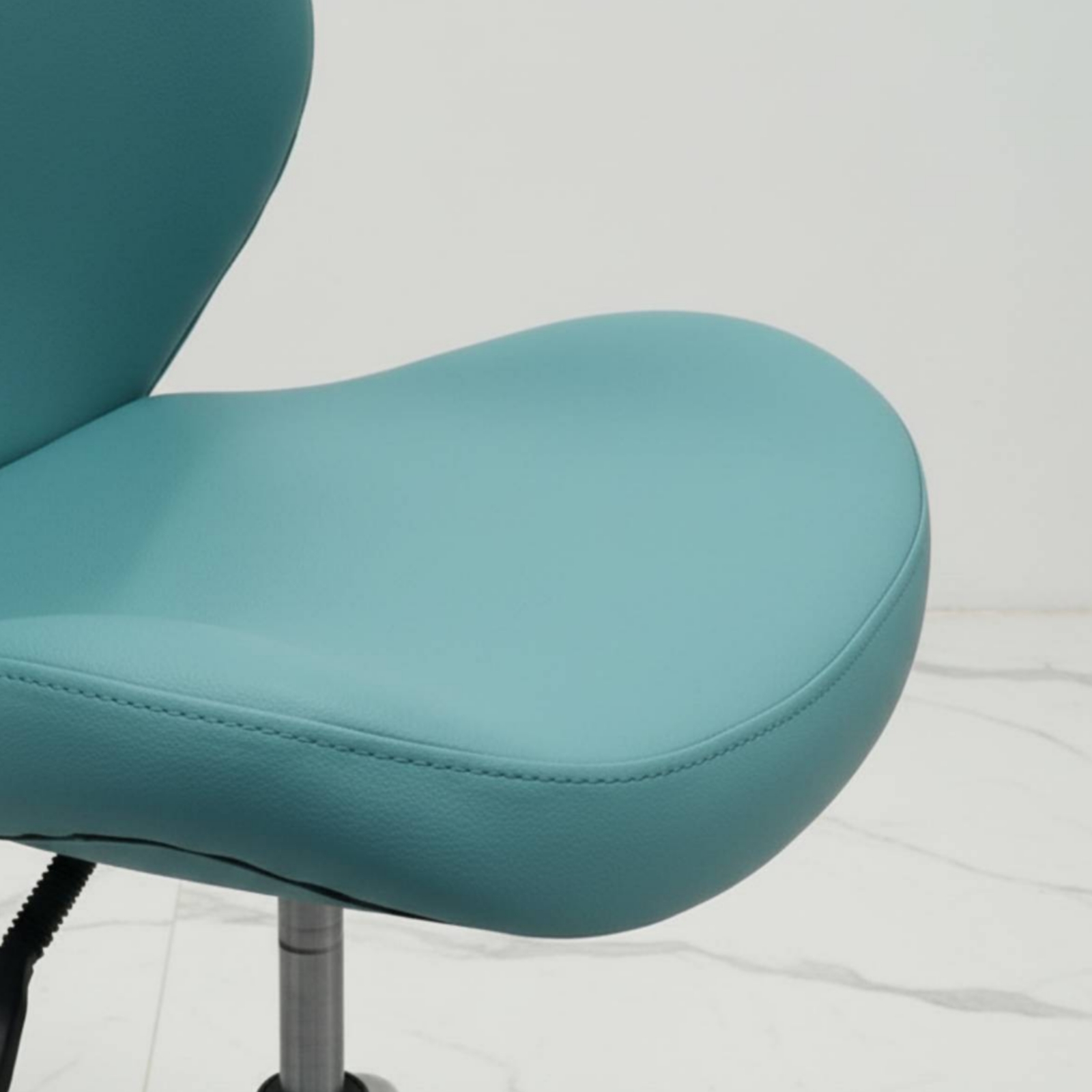 Upholstered Swivel Chair Cushi - Office Furniture 评论和价格